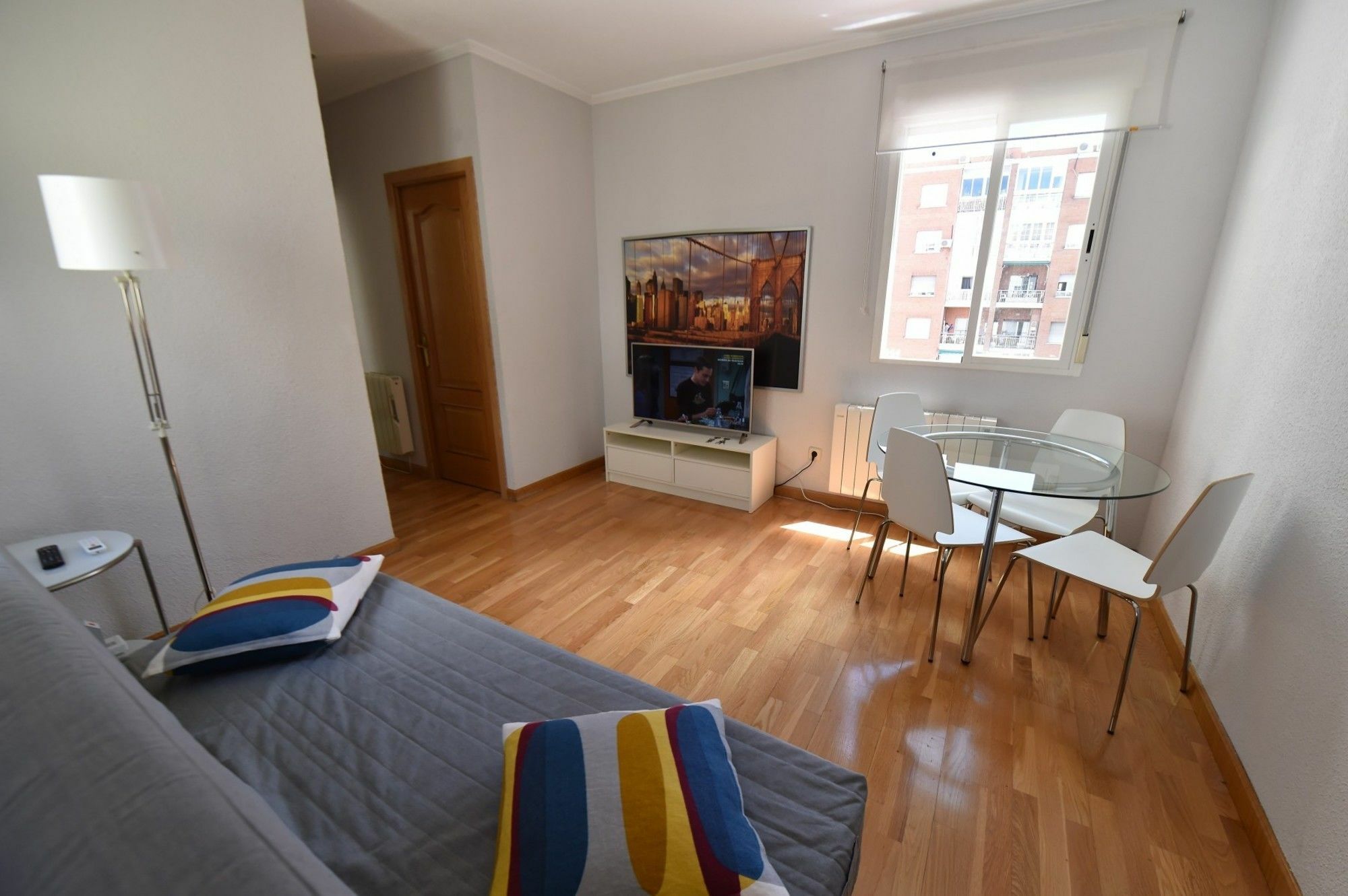 For You Rentals Reina Sofia Apartment Temporal Df21 Madryt Zewnętrze zdjęcie