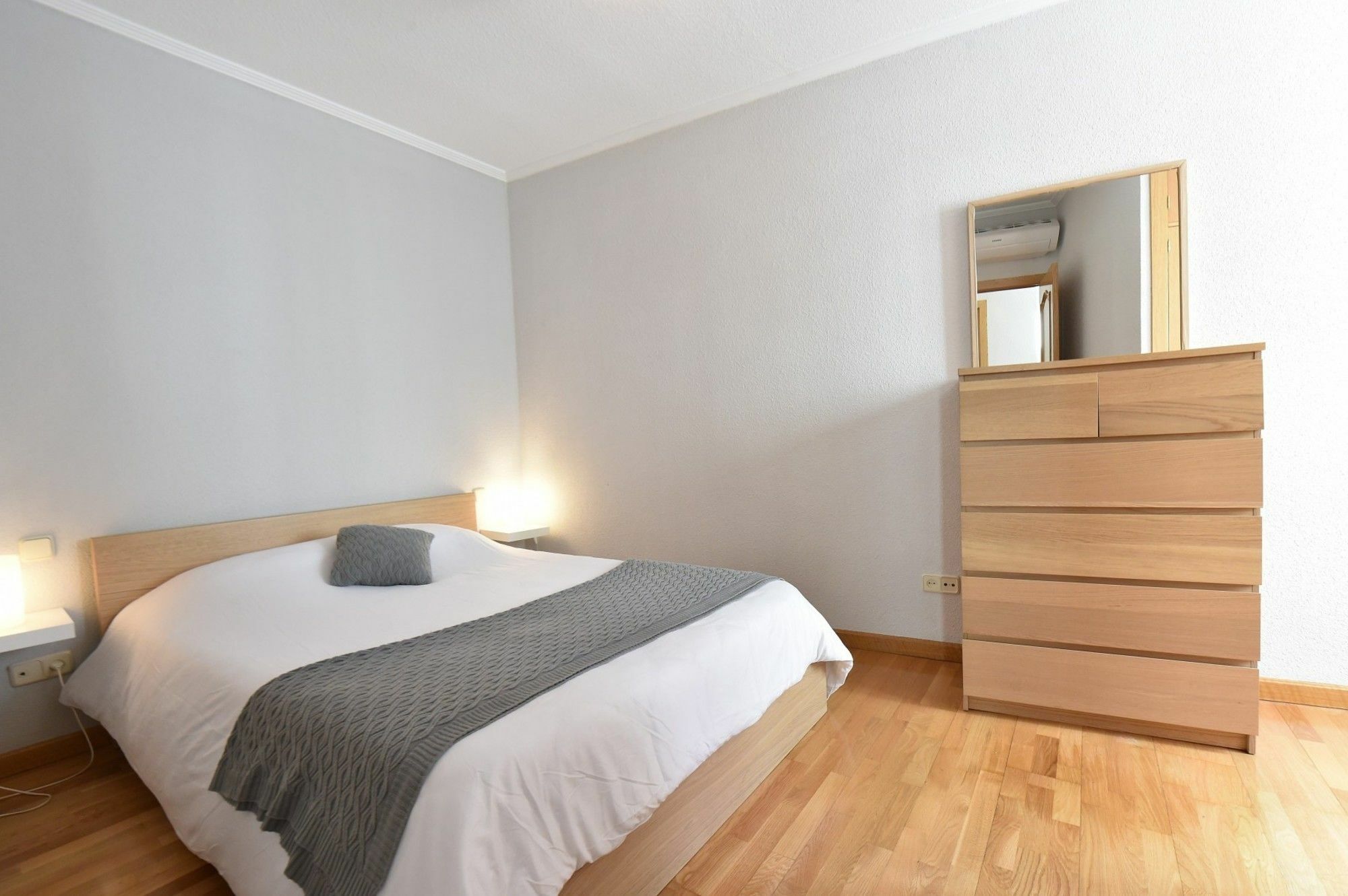 For You Rentals Reina Sofia Apartment Temporal Df21 Madryt Zewnętrze zdjęcie